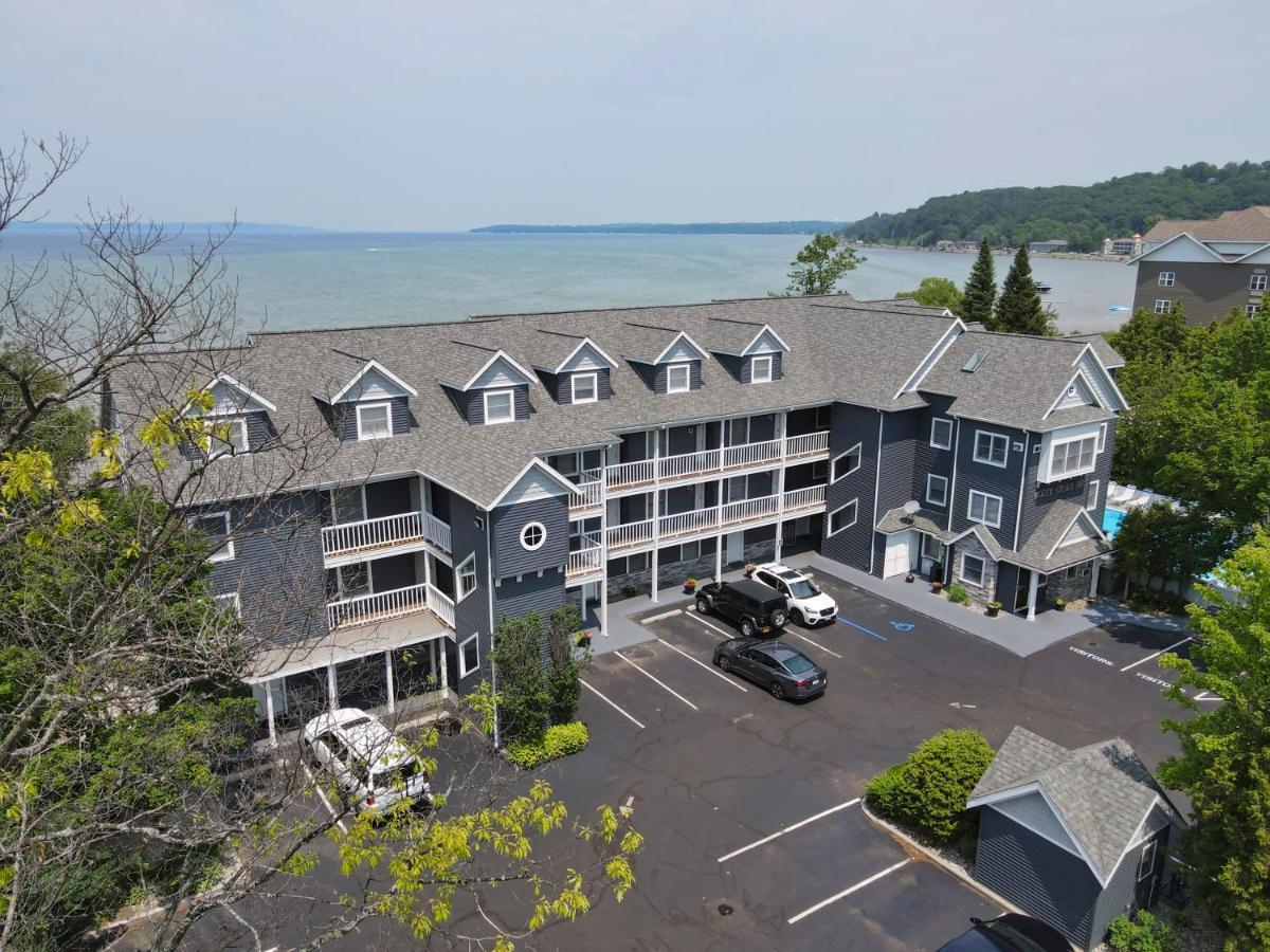 103 North Shore Inn Traverse City Exteriör bild