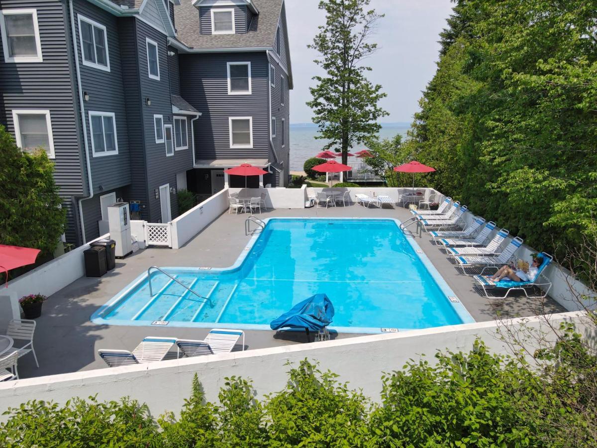 103 North Shore Inn Traverse City Exteriör bild